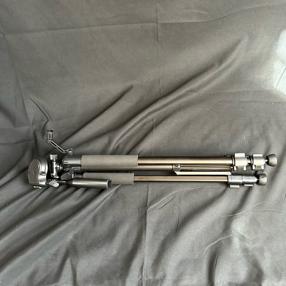 XTech Tripod - Picture 7 of 9